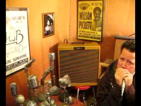 Shure Slim-X 777 "Little Walter" Crystal Harp Mic in Box