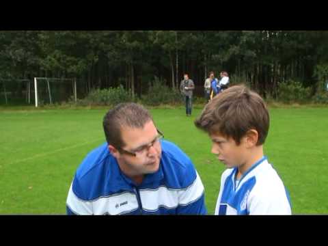 Voetbal, Bergeijk-Dommelen F1 - Penalty Kick