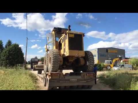 Loading And Transporting The Caterpillar 16G Grader - Fasoulas Heavy Transports