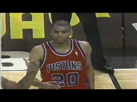 Allan Houston Pistons 21pts (9/14 FG) vs Bulls (1996)