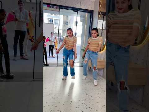 Shoot time🔥📷#kashishpatel #duetdance #dancesteps #dancevideo #ytshorts #shorts #viral