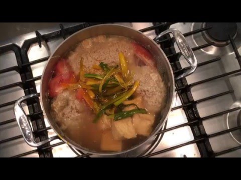 how to make bun rieu vietnamese crab noodle soup