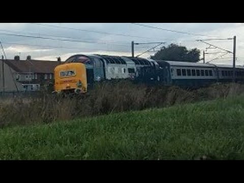 DELTIC 55009 'ALYCIDON' speeds past Widdrington on 'The Deltic Retro tour' 25/8/18