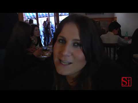 Napoli - Come si mangia la pizza (08.02.14)