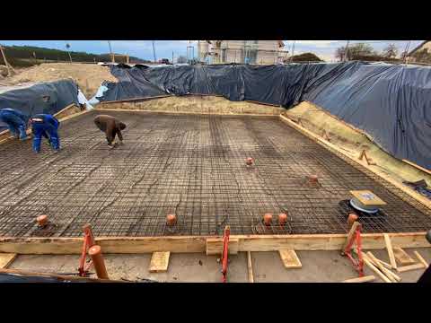 Haus bauen Teil 3: Sauberkeitsschicht und Bodenplatte