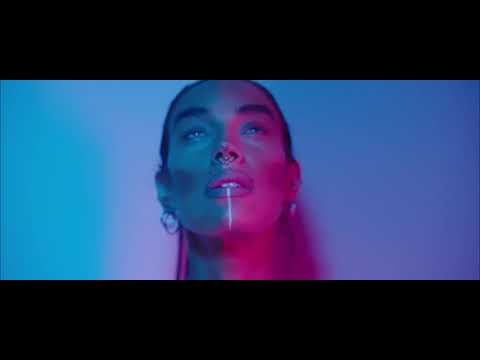 Maxida Märak - Letar lite ljus här (Officiell Video)