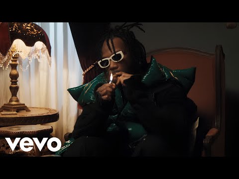 Juicy J ft. Moneybagg Yo - Play The Game [Music Video]