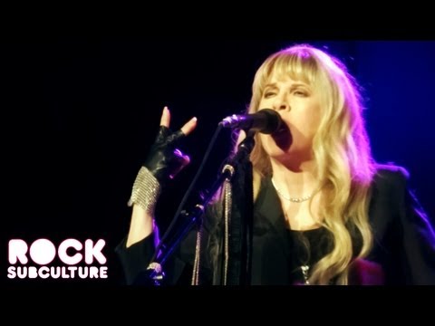 Fleetwood Mac perform 'Gypsy' at Sleep Train Arena, Sacramento on 7/6/13