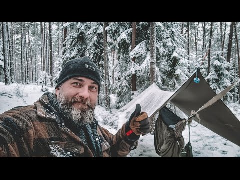 Zimowy biwak  solo - puszcza, hamak, kawa i stek