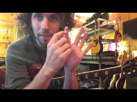 Gerard Way - Hazy Shade of Winter