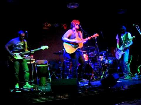 Naosol & the Waxx Blend _ Bobby @ Le Caméléon (Pontoise) - 20/11/10.