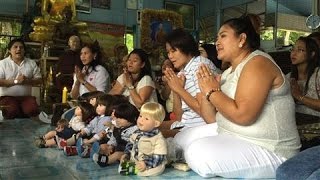 Download lagu Thailand Turns to Dolls for Good Luck mp3