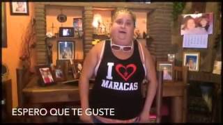 Alba Chica Latina Cantando