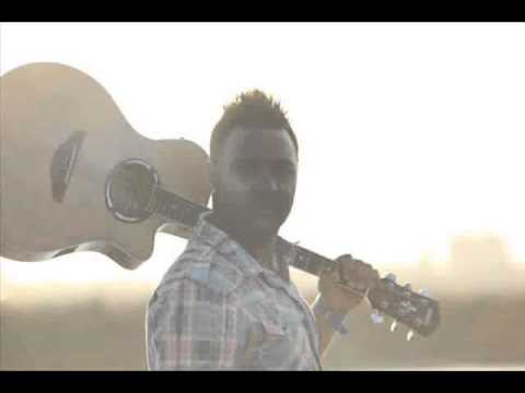 Mic2daG feat Carlos Santos - Street Love  (Strapped Recordz)