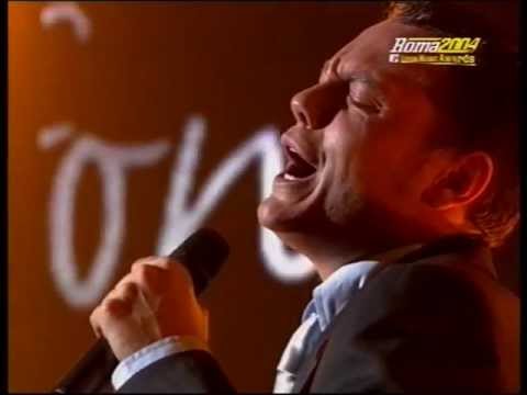 Tiziano Ferro in Sere Nere dal vivo