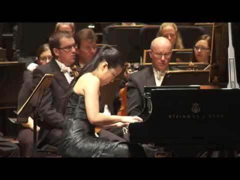 Pianist Joyce Yang performs Rachmaninoff's Rhapsody on a Theme of Paganini