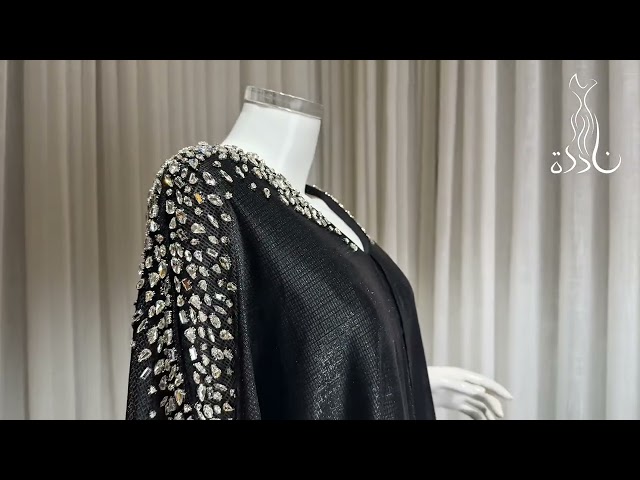 جلابية أسود طويل مزينة بكريستال