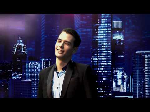 De Noche es Mejor - La puntualidad [Monólogo]