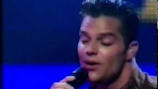Ricky Martin - Las Almas Del Silencio (Concierto ALMAS DEL SILENCIO México 2003)