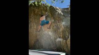 Video thumbnail of Center Layback, V5. Guanella Pass