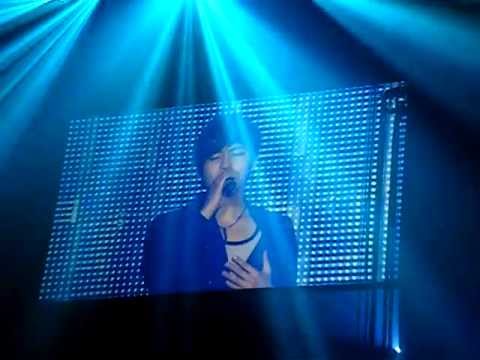 MUSIC BANK in Paris - 08.02.2012 - Soohyun & Hyorin - Love Always Finds A Reason