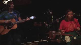 Girl Ray - Preacher - Live