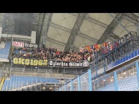 "CAŁE ŻYCIE Z WARIATAMI, CAŁE ŻYCIE PIAST GLIWICE KOCHAM GO" - Piast w Poznaniu 21.11.2021