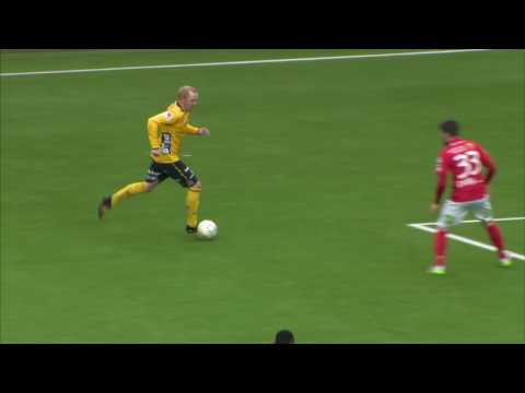 Här tar Joza ett punggrepp på Lundevall - TV4 Sport