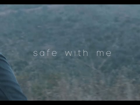 Adventure Club & Soar - Safe With Me (Feat. Luma)