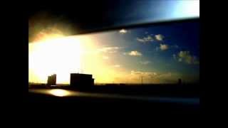 Human Market Place - Hassan Santos e Third World. (nesse caso o Sol)