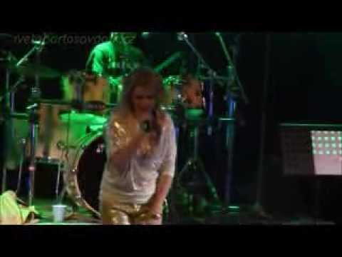 Iveta Bartošová ♡   Můžeš lhát, Juanita (Live)