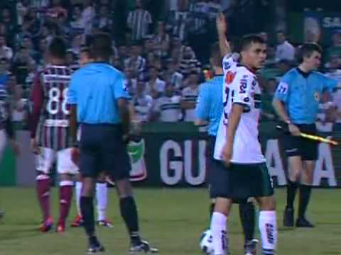 Melhores momentos de Coritiba 3 x 1 Fluminense pela 10ª rodada do Brasileirão 2011