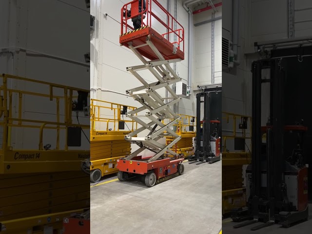 990876 Scissor Lift Snorkel S3246E - 2013