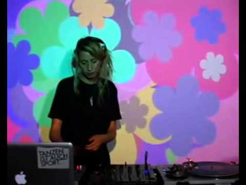 WupWup showcase: Reroux, Nadipebi, Lois Lane @ RTS.FM - 24.06.2011