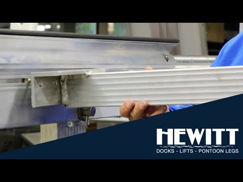 Hewitt Hydraulic Lift Outrigger And Aluminum Guide Step Assembly