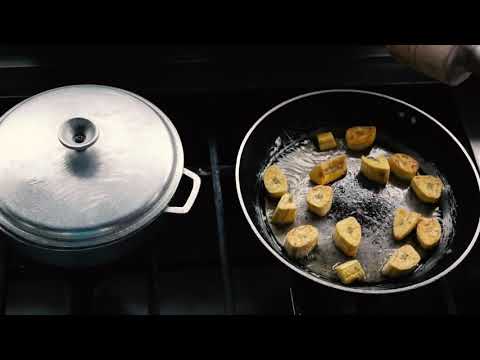 How to make patacones (crispy fried green plantains)
