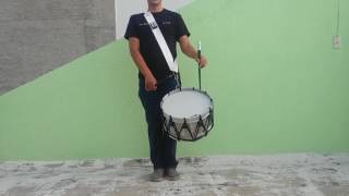 LLAMADA DE TROPA. TAMBOR. BANDA DE GUERRA