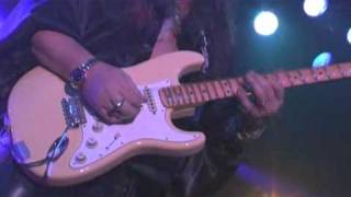 G3 - (Joe Satriani, Steve Vai, Yngwie Malmsteen) - ROCKIN' IN THE FREE WORLD Live In Denver.avi