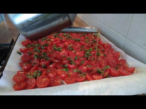 Pomodori Ciliegini al Forno | Ricetta Facile