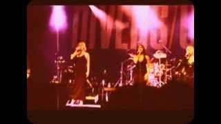 Divers/Cité 2009: Patsy Gallant et al sing &quot;The Rose&quot;