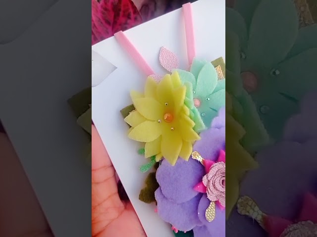 Vídeo relacionado con tiara de niña de las flores, corona de niña de las flores - Tocado de perlas elegante hecho a mano para de,Tocado de guirnalda ajustable portátil, diadema multifuncional para juegos de rol