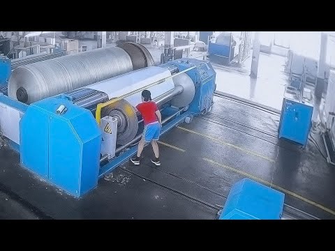 Most Ridiculous Worker Mistakes Caught on Camera