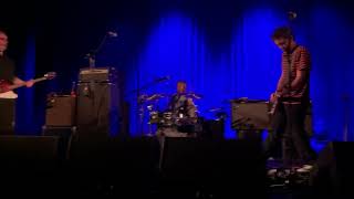Yo La Tengo - Tom Courtenay (live in Brussels 2023)