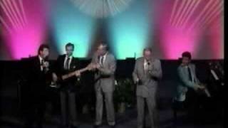 Moving Up To Gloryland-The Cathedrals