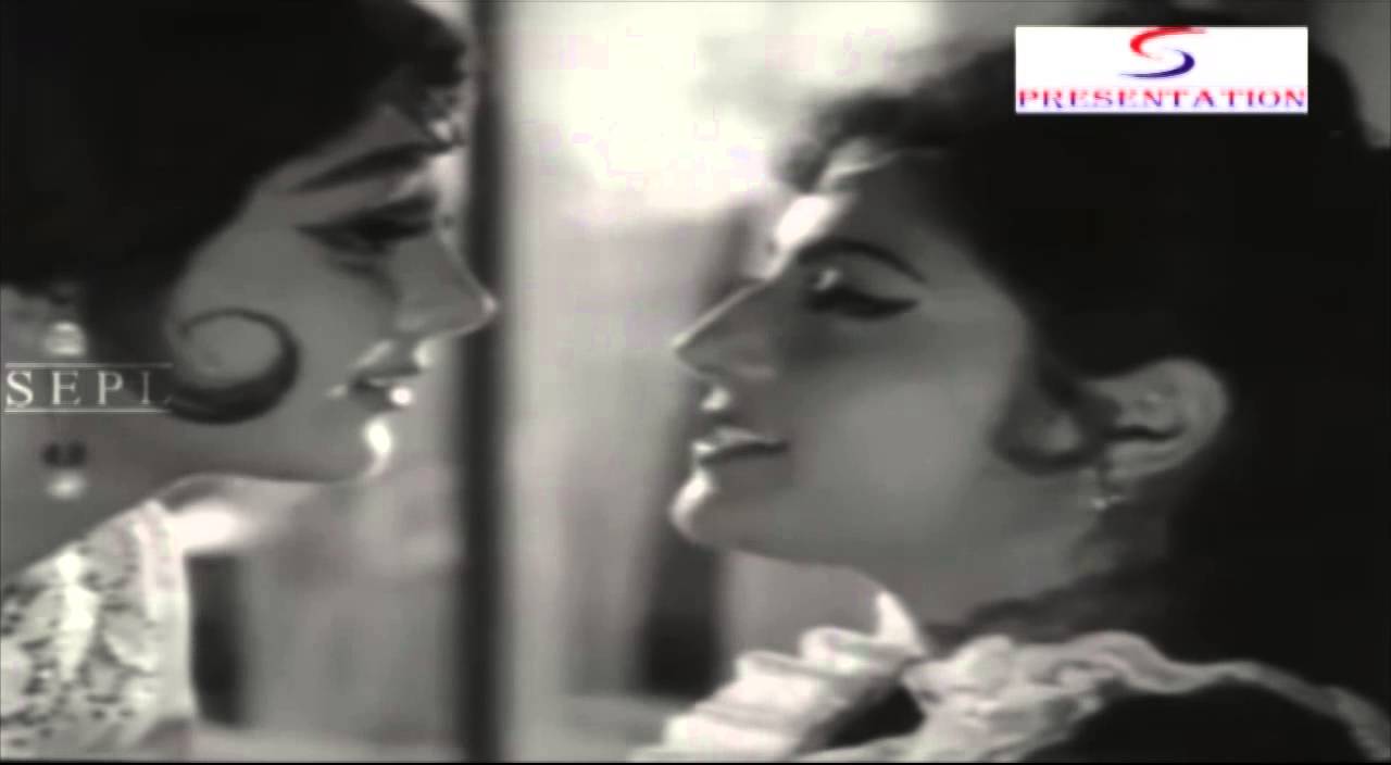 Aise Daton Mein Ungli Dabao Nahi Raj Hamse Chupao Nahi Lyrics | Biwi Aur Makan | Usha Mangeshkar, Asha Bhosle | Hemant Kumar