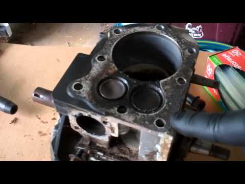 Briggs and Stratton Engine Disassembly Part 1 of 2
