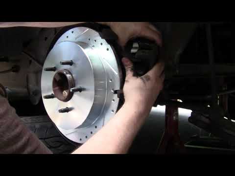 Replacing 1998 Ford Expedition Rear Brakes With PowerStop Z23 (1997-2002)