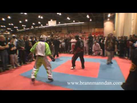 Robbie Lavoie v Anthony Godaory Quebec Open 2012