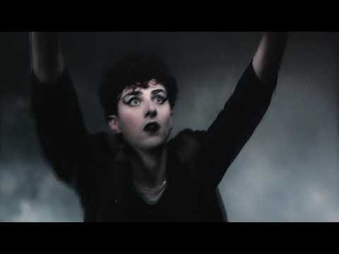 Isolation Berlin - (Ich will so sein wie) Nina Hagen