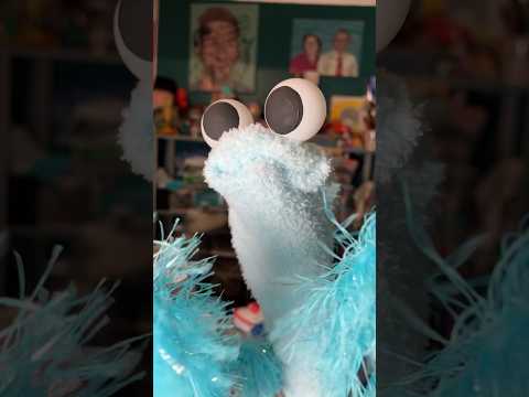 Sock puppet 👀 🧦